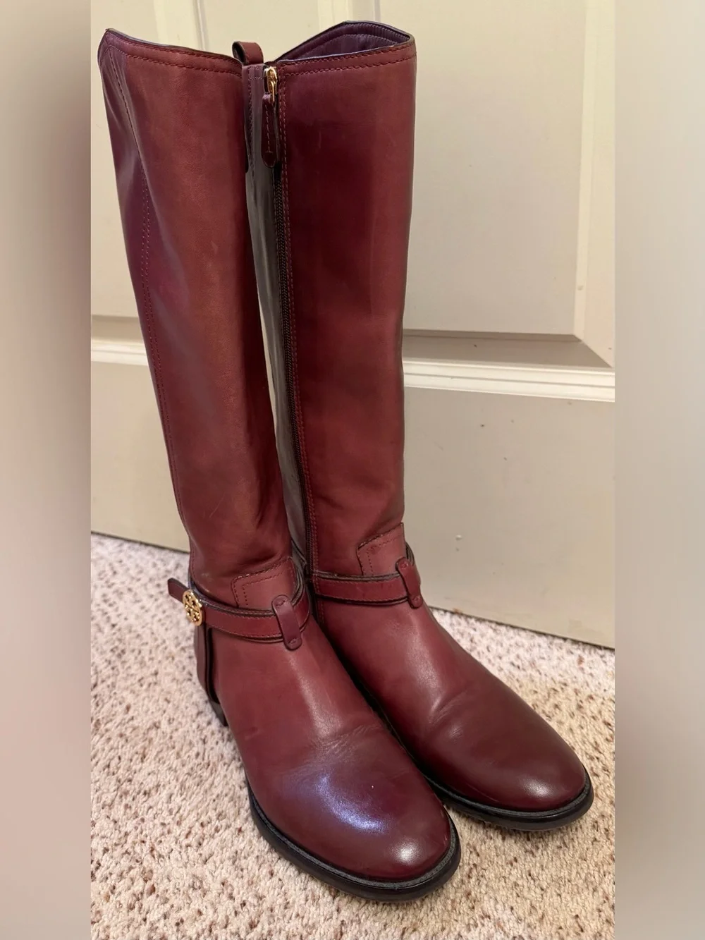 Tory Burch Leather Riding/Knee High Boots in Maroon/Red Leather, Size 8